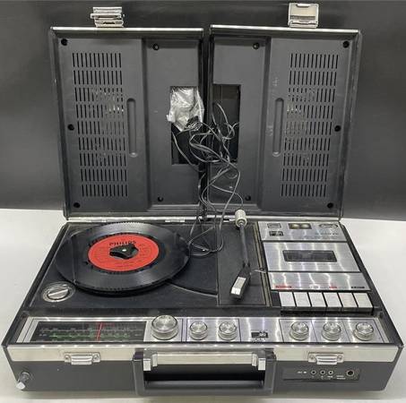 RARE Vintage Sanyo Stereo Music Center (G-2612EZ) – Working