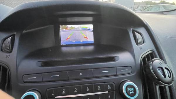 2017 ford focus - $5,800 (redwood city)63485159417345124