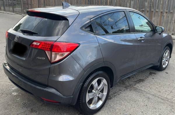 2016 honda hr-v awd - $8,500 (Chicago)63618869427971124