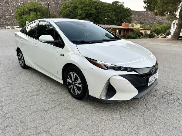 2017 Toyota Prius Prime - $12,900 (El Cajon)63440406272513124