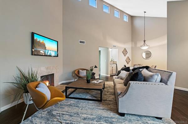 $3900.00 / 2br - 975ft2 - Beautiful Secure Two Bedroom in Great Location63954708871298122