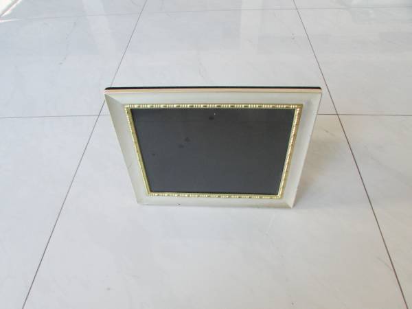 7 X 9 PICTURE FRAME, $2.00 1
