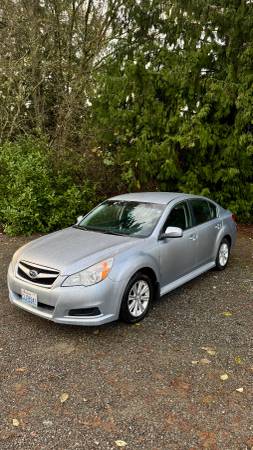 JUST SERVICED - 2012 Subaru Legacy AWD 2.5L 1
