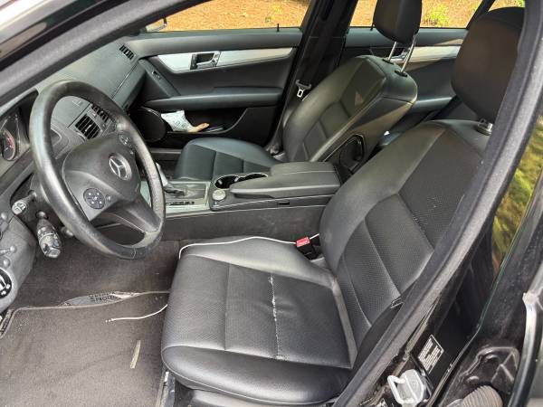2010 Mercedes-Benz C300 4MATIC for sale -PRICE NEGOTIABLE- - $4,000 (Johns Creek)63612700923393124