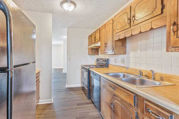 $424,900 / 4br - 1724 Mcgregor Court (Bowling Green)63394308829955123