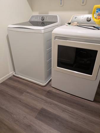 $1,400 / 1br - 700ft2 - **BRAND NEW 1 BED FURNISHED APARTMENT FOR 2*or Single bedroom** (Visalia near Costco)63688443575937122
