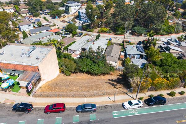 $1 / 8136ft2 - MIXED USE DEVELOPMENT OPP (OCEAN BEACH)64150319712642123