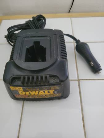DeWalt 7.2V to 18V Cordless Drill Battery CAR Charger 1