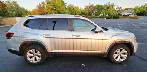 SUV familiar potente de 7 asientos Volkswagen Atlas 3.6L tracción en las cuatro ruedas - $15,800 (Rocklin)63619306516611124