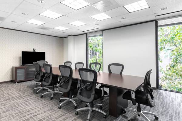 $276 Dream Bigger. Work Smarter. Choose Regus. (Houston)63906681532291124