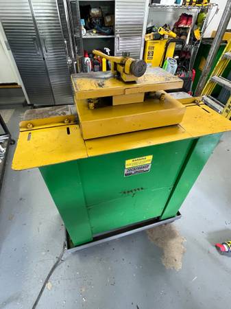 Lockformer 1