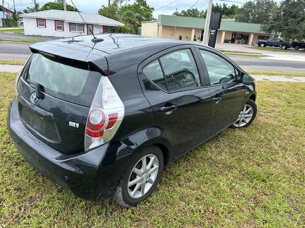 2012 Toyota Prius C - $7,500 (Punta Gorda)63470257012099122