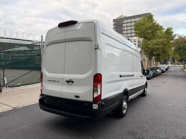 2022 Ford Transit 350 EL - Photo 5