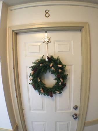 $2,000 / 2br - Awesome 2 bed 1 bath apartment from the penitentiary! (Fairmount)63666781954433121