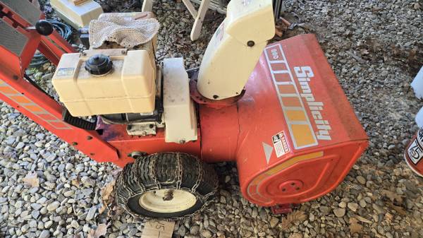 Simplicity  snowblower 1