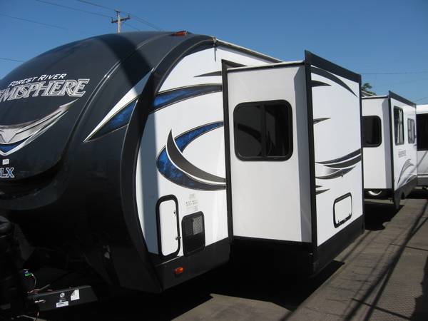 2019 Salem Hemisphere GLX 38ft, 3 Slides...Going Out of Business Sale! - $17,950 (Portland)63440601438337122