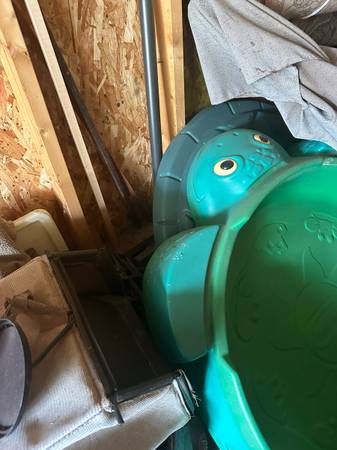 Turtle Sandbox with Lid 1