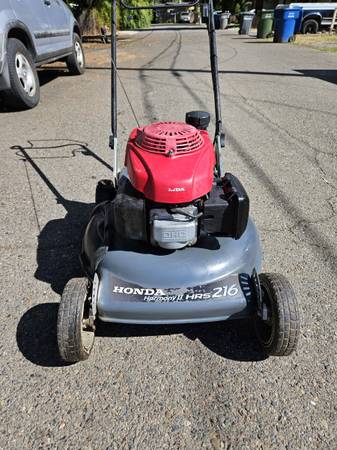 Honda Harmony II Self Propelled Push Mower 1