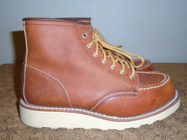 Women's Red Wing 3375 Classic Moc Toe Boots 1