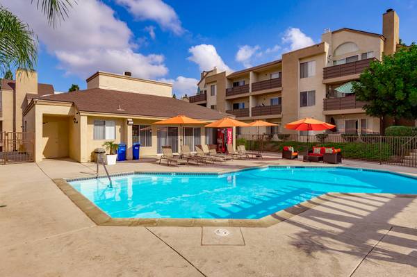 $2,775 / 2br - 1007ft2 - PET FRIENDLY COMMUNITY! FIREPLACE, CENTRAL AIR AND HEATING. CALL NOW! (Spring Valley)63998456475267120