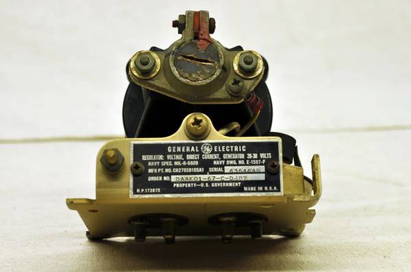 Direct Current Voltage Regulator Generator / CR2795B105A1 1
