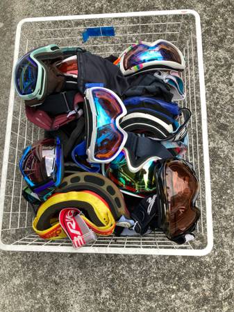 Ski goggles 1