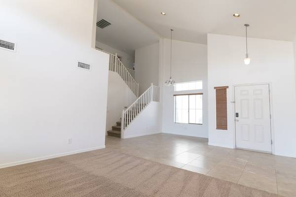 $800 Bedroom for rent (utilities included)64024996848131122