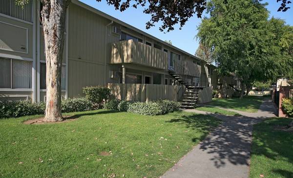 $3,595 / 3br - 1020ft2 - 3 Bed, in San Jose CA, Online Services (san jose south)63668012086145124