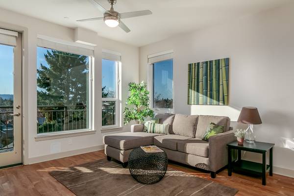 $1,350 / 1br - Walk to top restaurants from your door @ Division Street Station! (SE Portland, Division, Richmond, Mt Tabor)63776937516033123