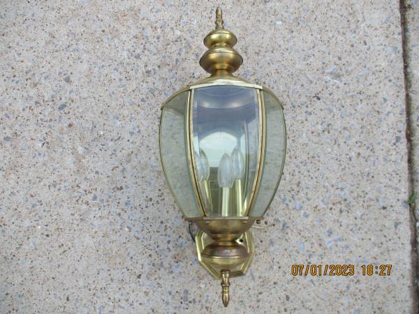 outside lighting fixture 1