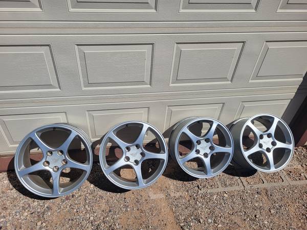 C 5 Corvette rims 1