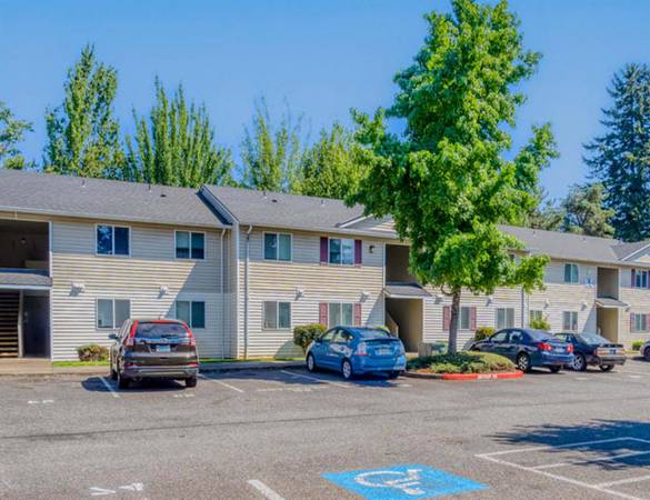 $1,550 / 2br - SPECIAL - $1700 OFF - On-Site Management, Pets Welcome + Ceiling Fan (Glenfair)64039223324675124