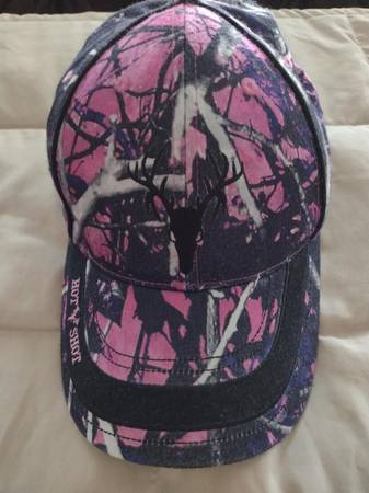 NEW - Women’s Pink, Purple, and Black Camouflage Hot Shot Hat 1