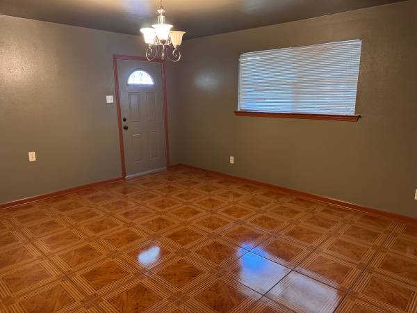 $1,700 / 3br - New Orleans East Duplex (Goretti)63903538813187120