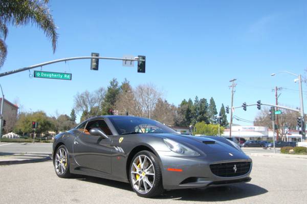 2012 Ferrari California - $79,88863476057292673122
