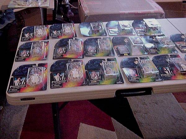 17 STAR WARS FIGURES- 1990s NEW OLD STOCK IN TIME FOR CHRISTMAS ! 1