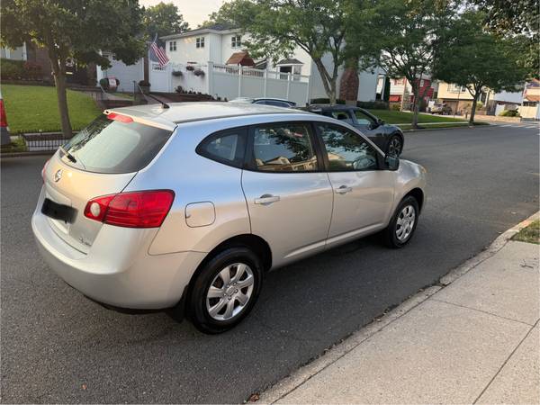 2009 Nissan rogue Awd 73k miles - $2,900 (Staten Island)63469753894403122