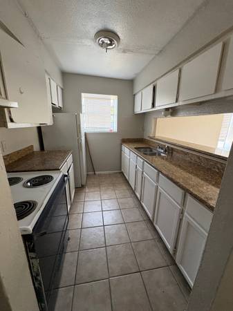 $899 / 3br - 890ft2 - 3 bed + 2 bath - Family Apartment (Corpus Christi)64036540470403123