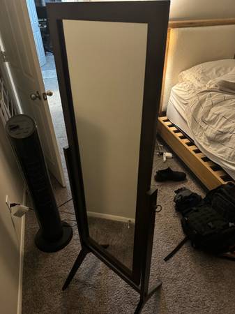 Cheval tilting floor mirror 1