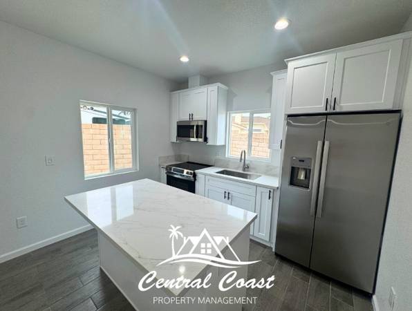 $2900.00 / 2br - Charming 2 Bed/1 Bath ADU in Santa Maria - $2900/mo63850121236097123