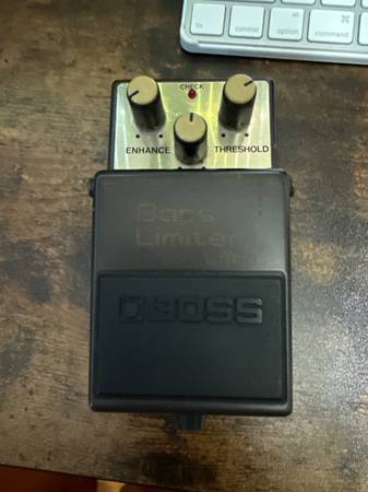 Boss Bass Limiter Pedal LM-2B for Project/Repair - READ 1