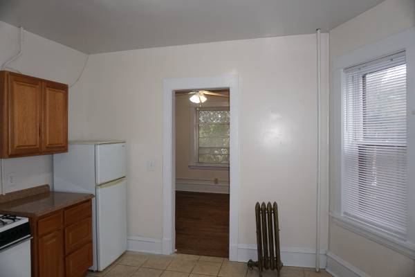 $900 / 1br - 540ft2 - 1915 1st Ave, Vintage HW Corner 1BR in Stevens, Walk DT, Pets OK! (Stevens Square, Eat Street, Downtown Minneapolis)64048421731843123
