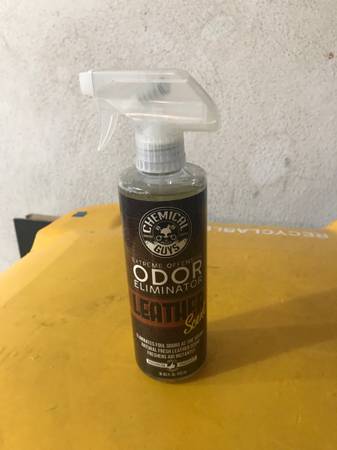 Chemical Guys Odor Eliminator 1