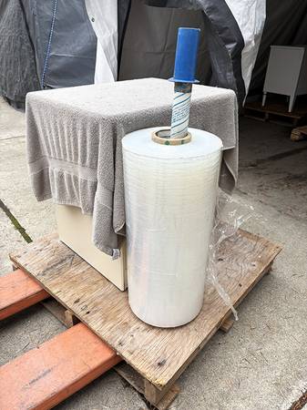 Shrink/Stretch Wrap NEW w Handles 1