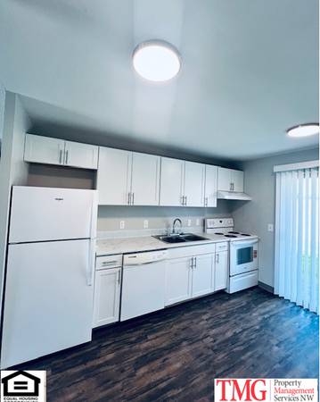 $1,380 / 2br - 675ft2 - Renovated Two Bedroom 1 Bath! Apply Today!!!! (Richland WA)64009168690177120