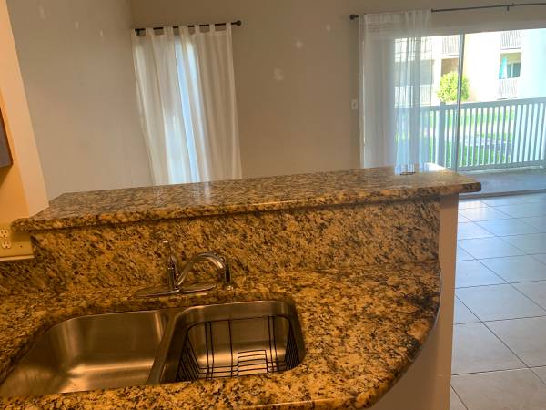 $1,300 / 1br - 720ft2 - ONE BEDROOM $1,300 MONTH (MERRITT ISLAND)63846409731459123