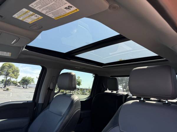 2023 Ford F150 Lariat 4X4 - Photo 12