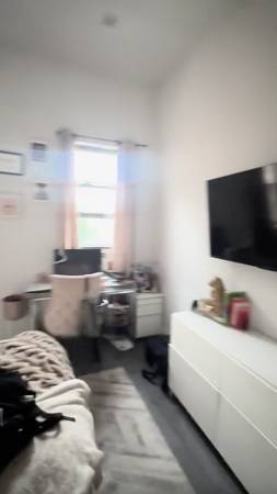 [WBurg Lease Takeover] $2,400 / 1 BR + Private Bathroom in 2BR Apt.