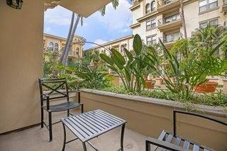 $2,169 / 1br - 617ft2 - 1 bedroom, Carpeted Floors, Two Night Lit Tennis Courts (722 Bixel St., Los Angeles, CA)63863786502275123