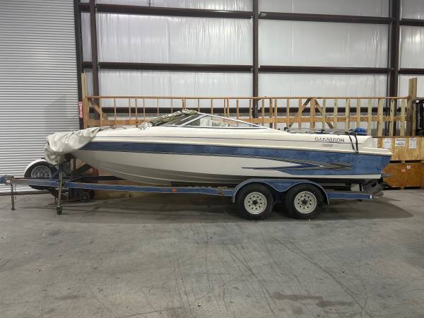 1997 Glastron GS225 22’ Bowrider 1